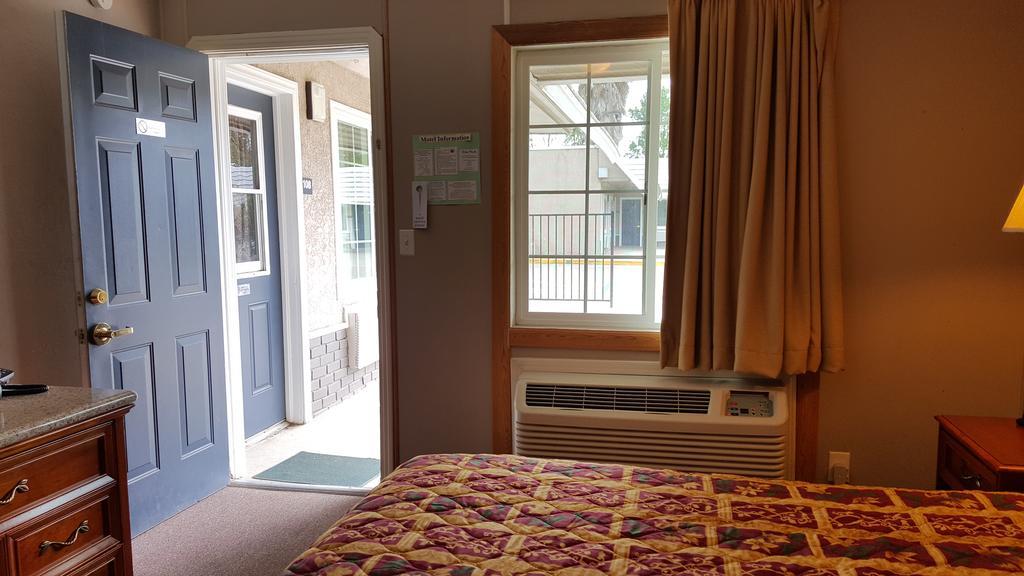 Pacific Motel Gridley Экстерьер фото